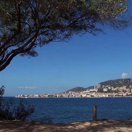 Διαμέρισμα Climatisee Avec Vue Panoramique Proche