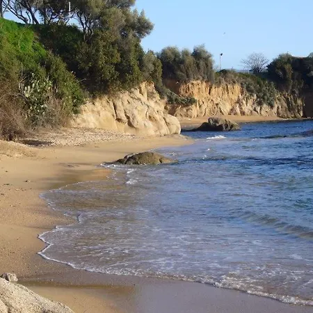 Climatisee Avec Vue Panoramique Proche Αζάτσιο
